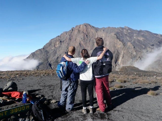 3 Days Mount Meru Climb